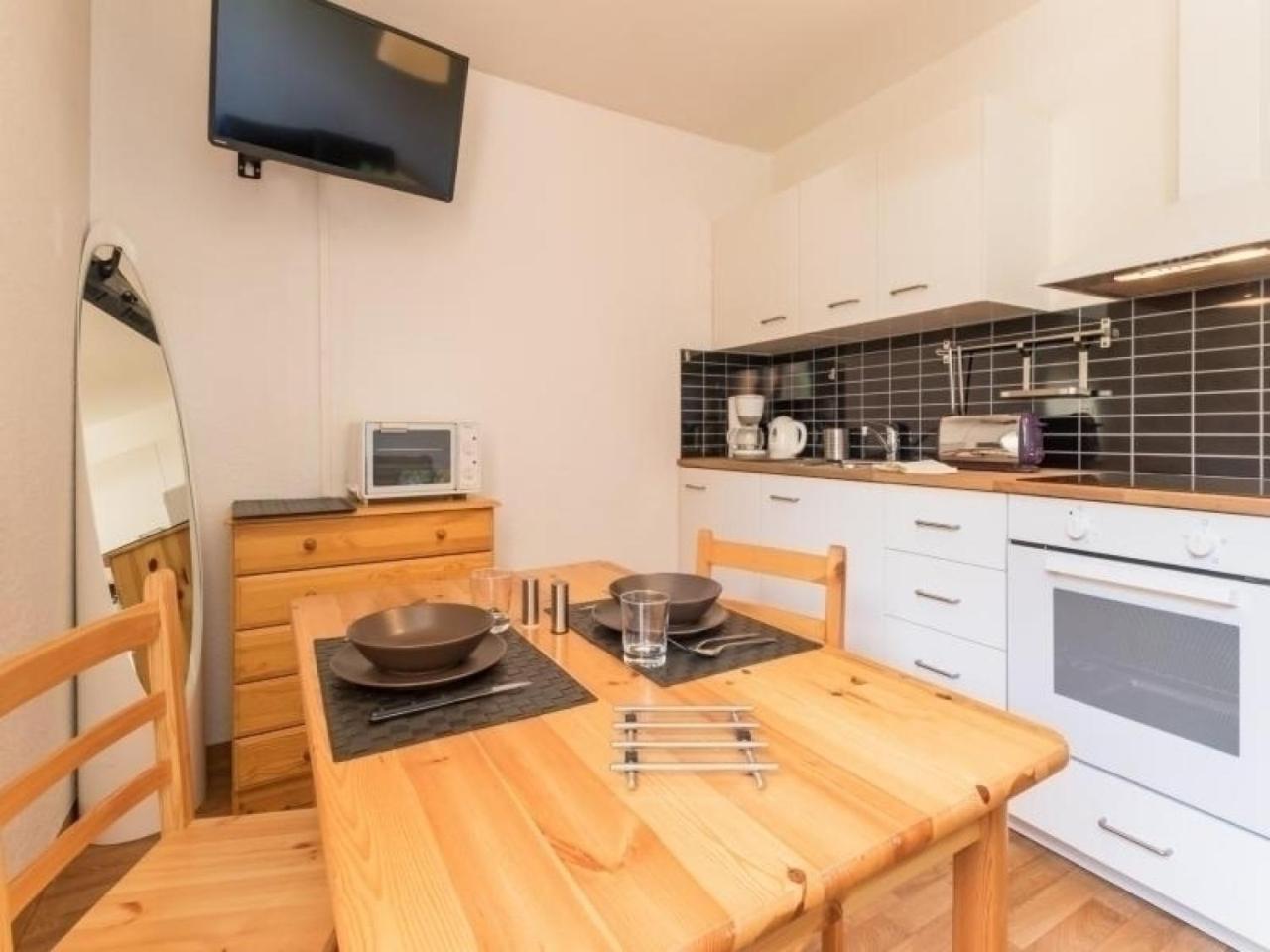 Appartement La Salle-les-Alpes, 2 pièces, 6 personnes - FR-1-330F-88 Serre Chevalier Esterno foto